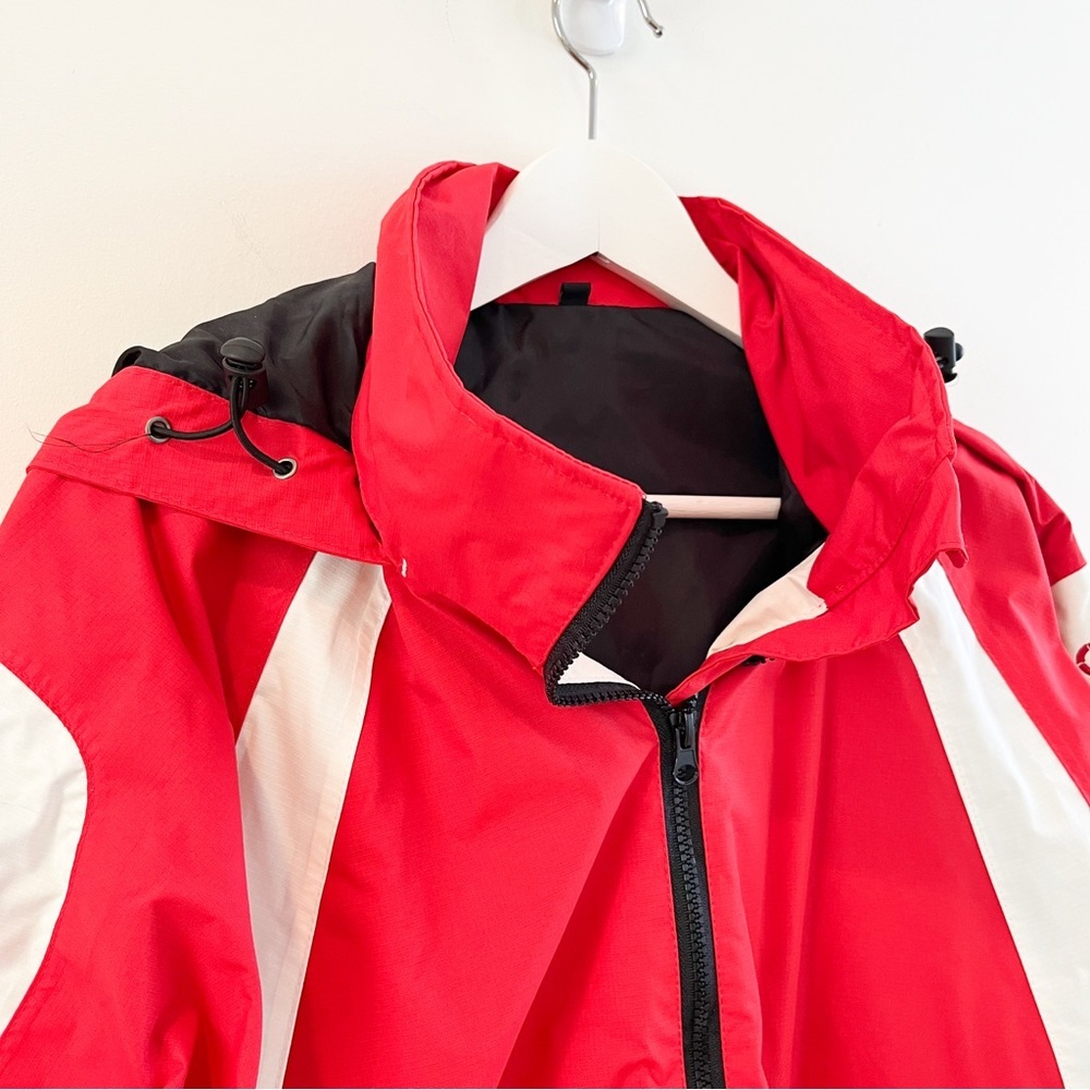 Omega Men’s Newport Red ColorBlock Waterproof Performance Shell Jacket Medium - Picture 2 of 10